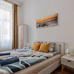 Kiraly Apartment